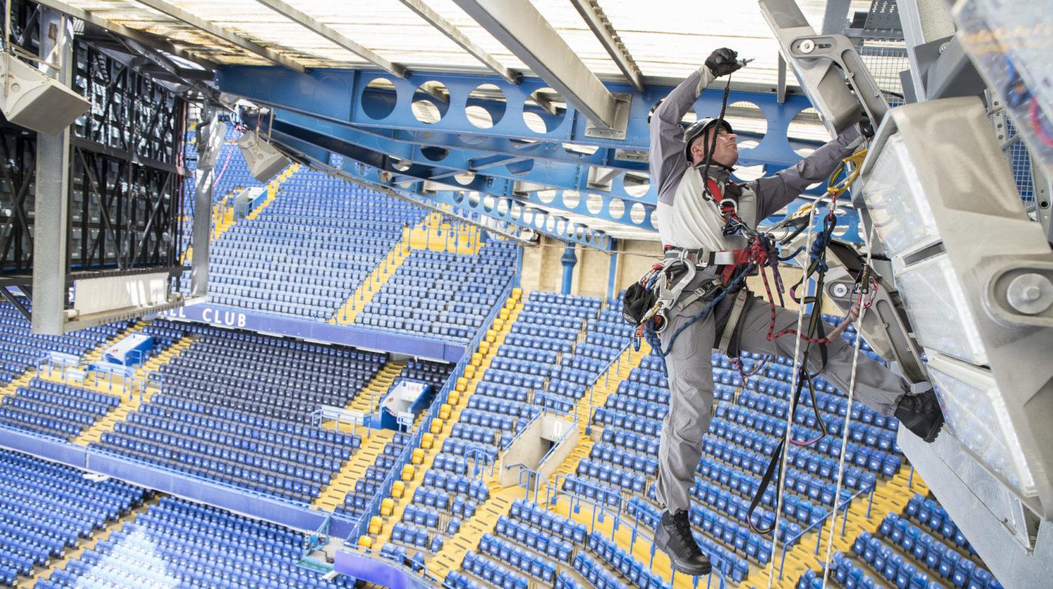 Συντήρηση & Υποστήριξη Γηπέδων με rope access: