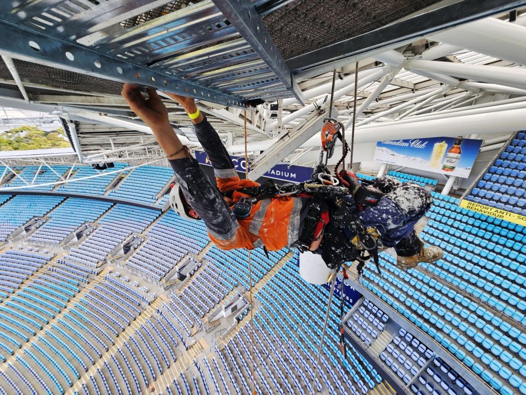 Συντήρηση & Υποστήριξη Γηπέδων